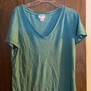 V neck t shirt